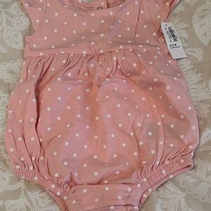 Old Navy Pink Polka Dot Baby One-Piece Bodysuit